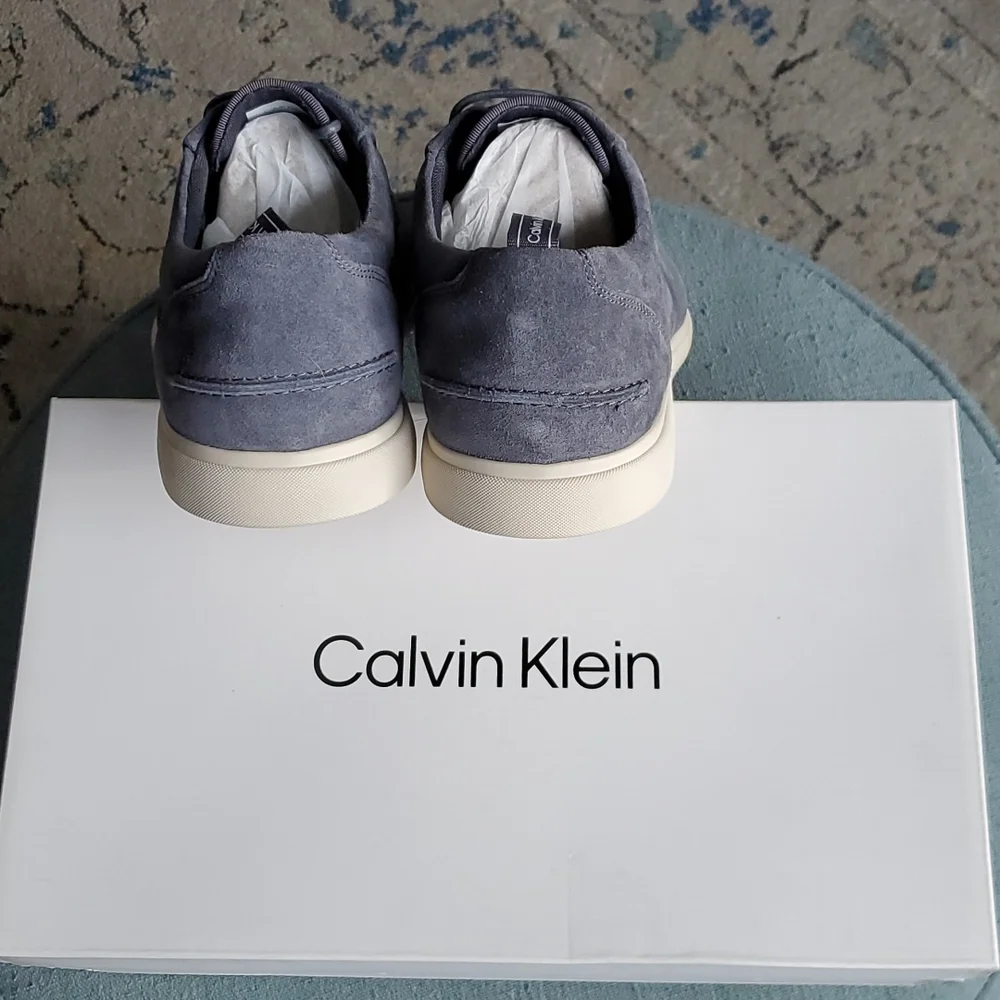 Calvin Klein men's Todd Oxford Suede Shoes - NEW